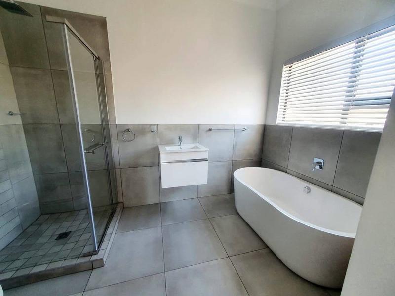 To Let 5 Bedroom Property for Rent in Kathu Northern Cape